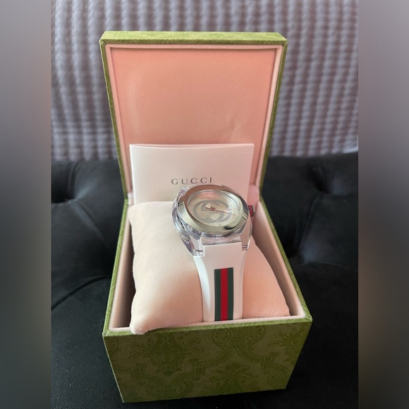 Gucci new white rubber watch. Purchased from Nordstroms.  Never worn with tags - Picture 1 of 9